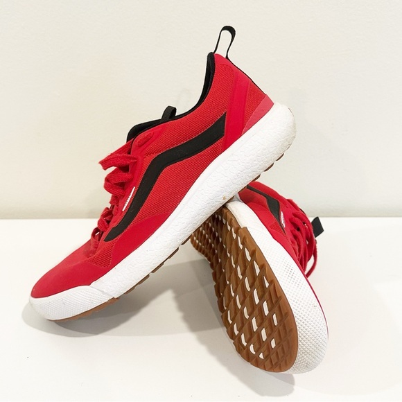 Vans Ultra Range UltraCush Low-Top Sneakers - Picture 1 of 9